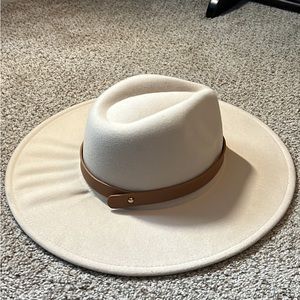 women’s fedora hat